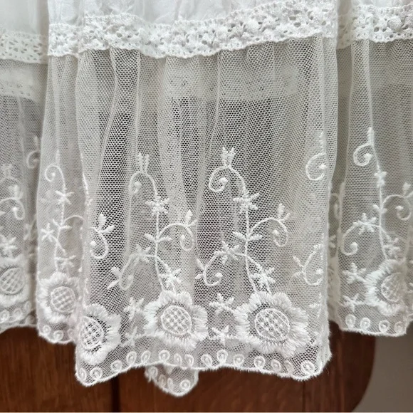 Lapis White Lace Maxi Skirt with Brown Waistband - Picture 5 of 15